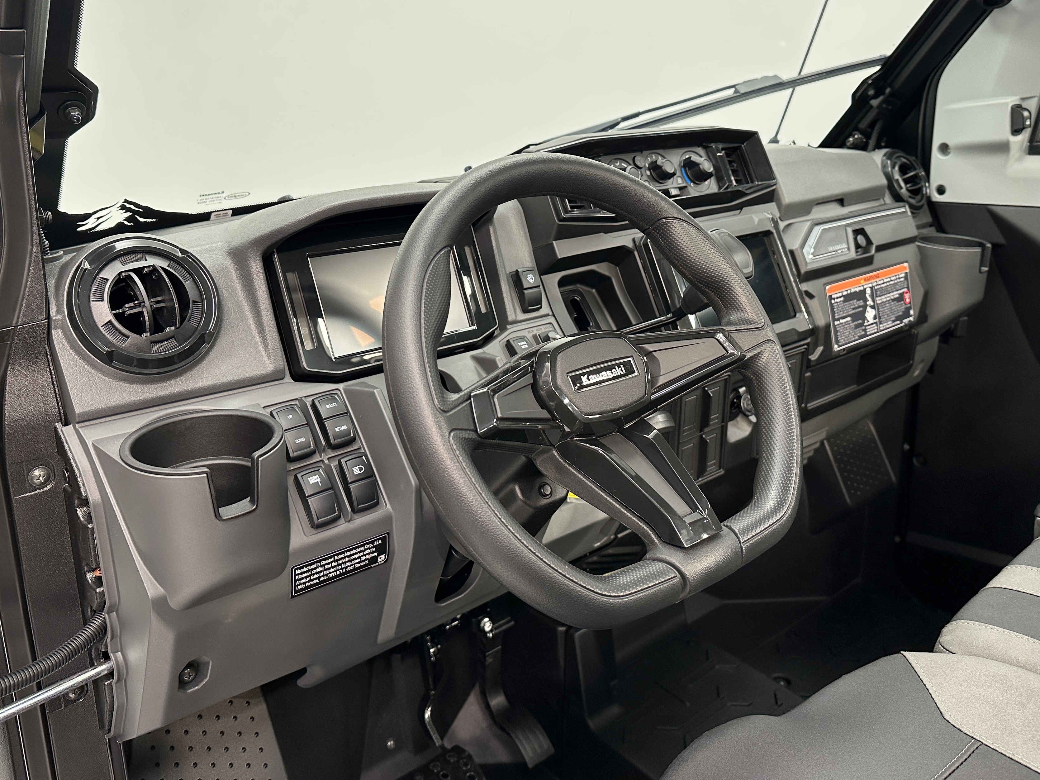 2025 Kawasaki RIDGE Limited HVAC - Photo 5