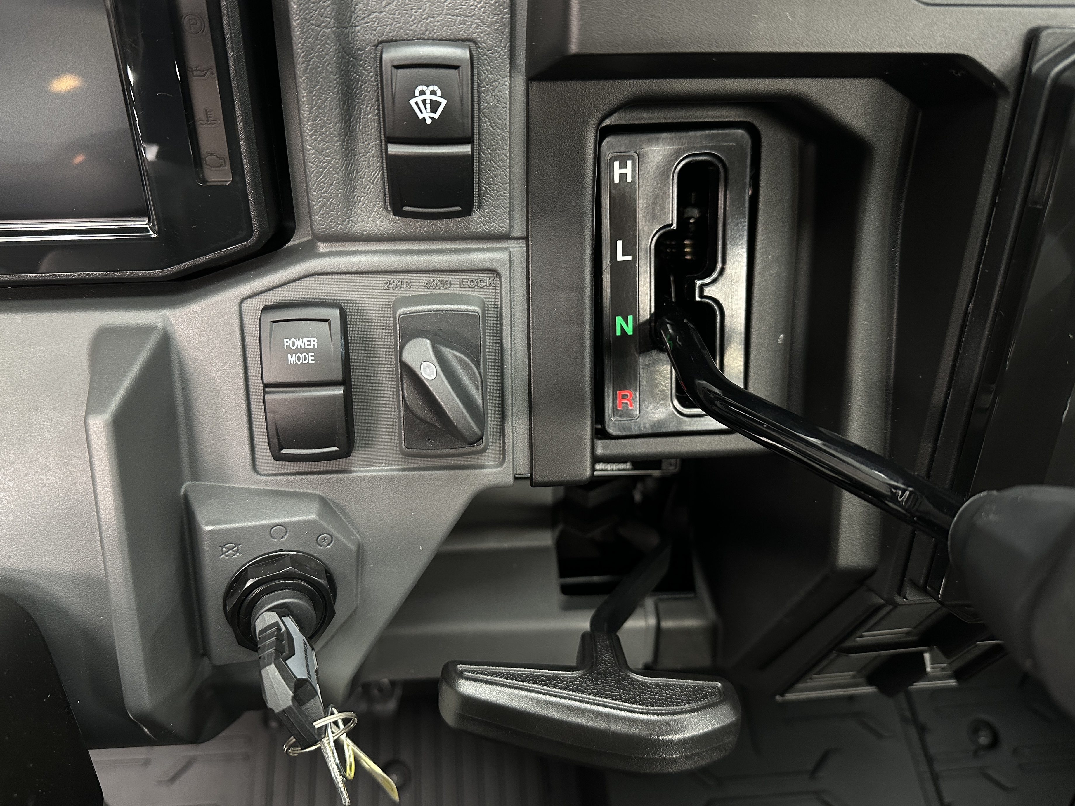 2025 Kawasaki RIDGE Limited HVAC - Photo 10