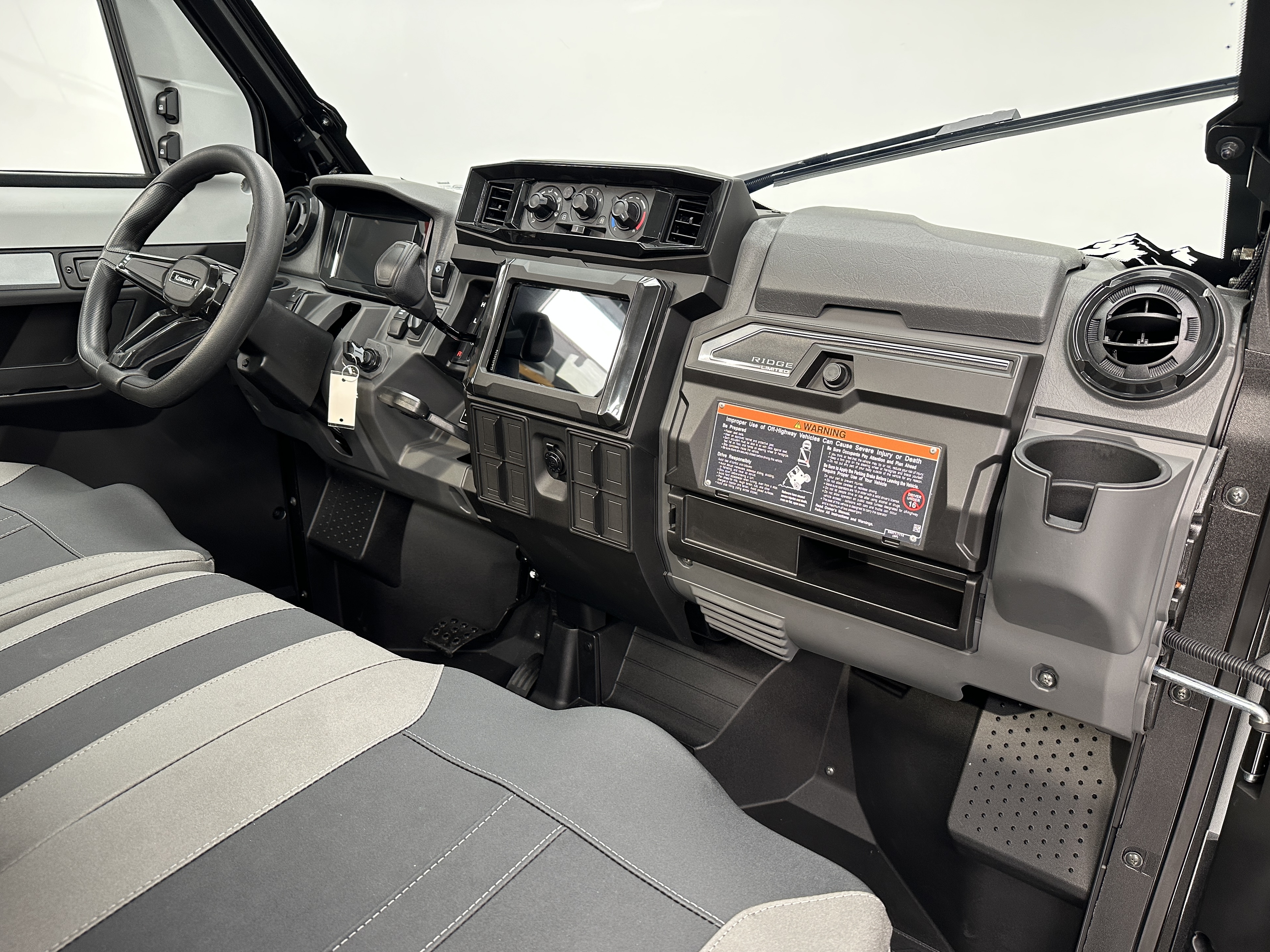 2025 Kawasaki RIDGE Limited HVAC - Photo 6