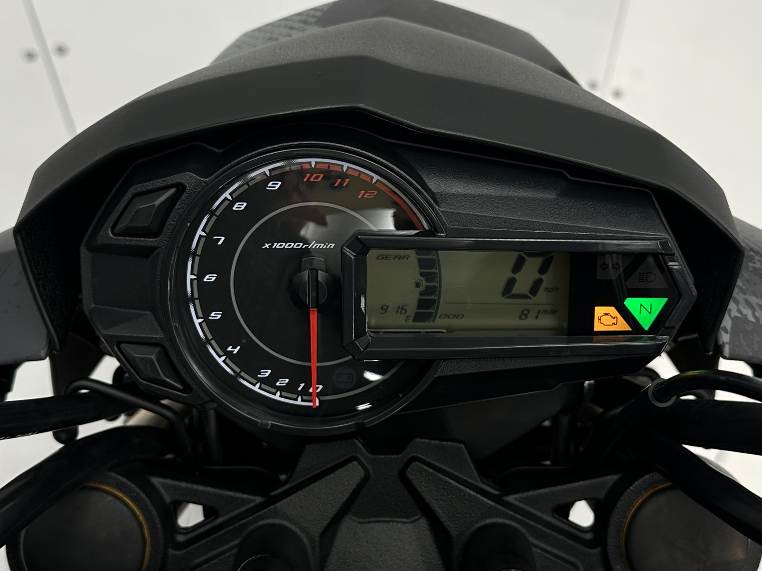 2024 Kawasaki Z125 PRO - Photo 6