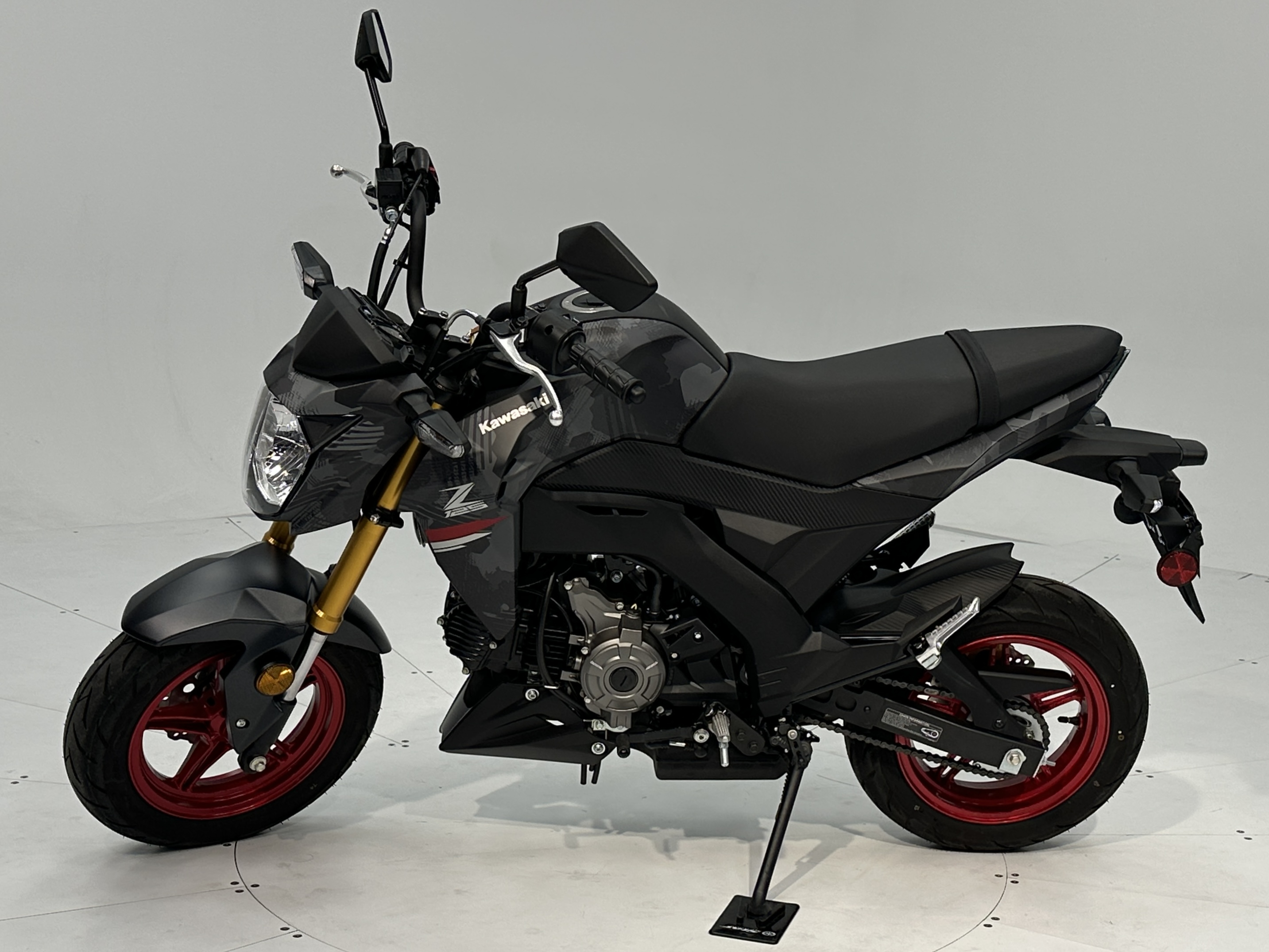 2024 Kawasaki Z125 PRO - Photo 3