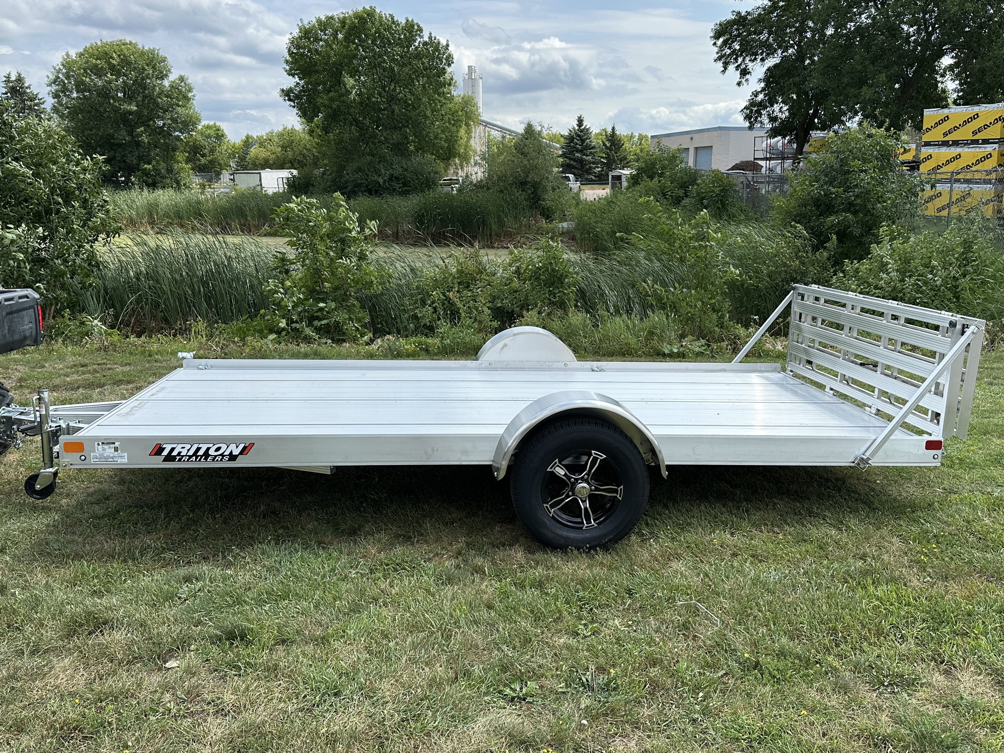 2026 Triton photo 2