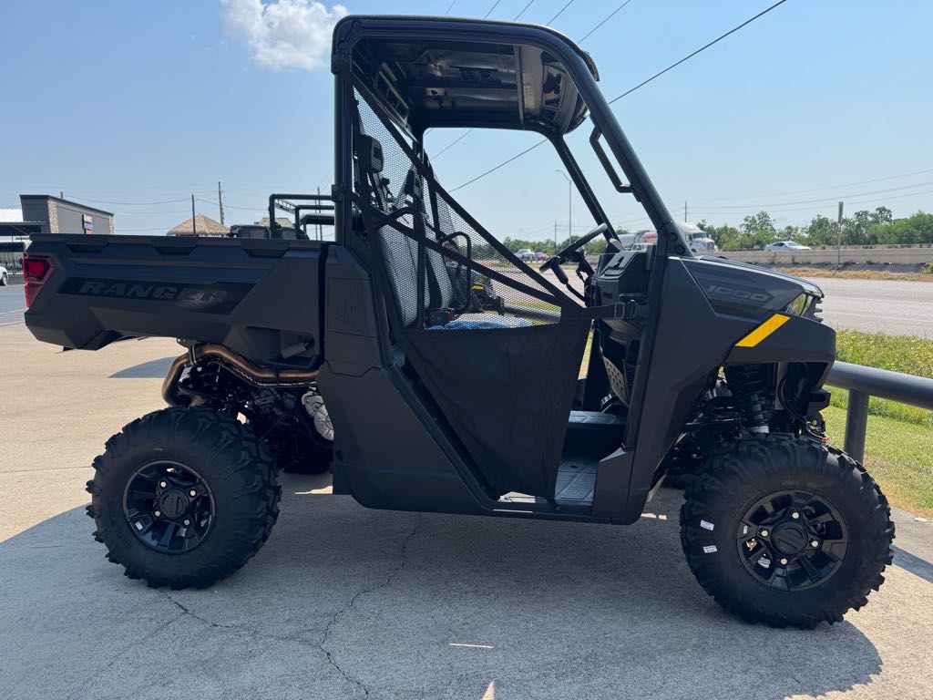 2025 Polaris Ranger® 1000 Premium
