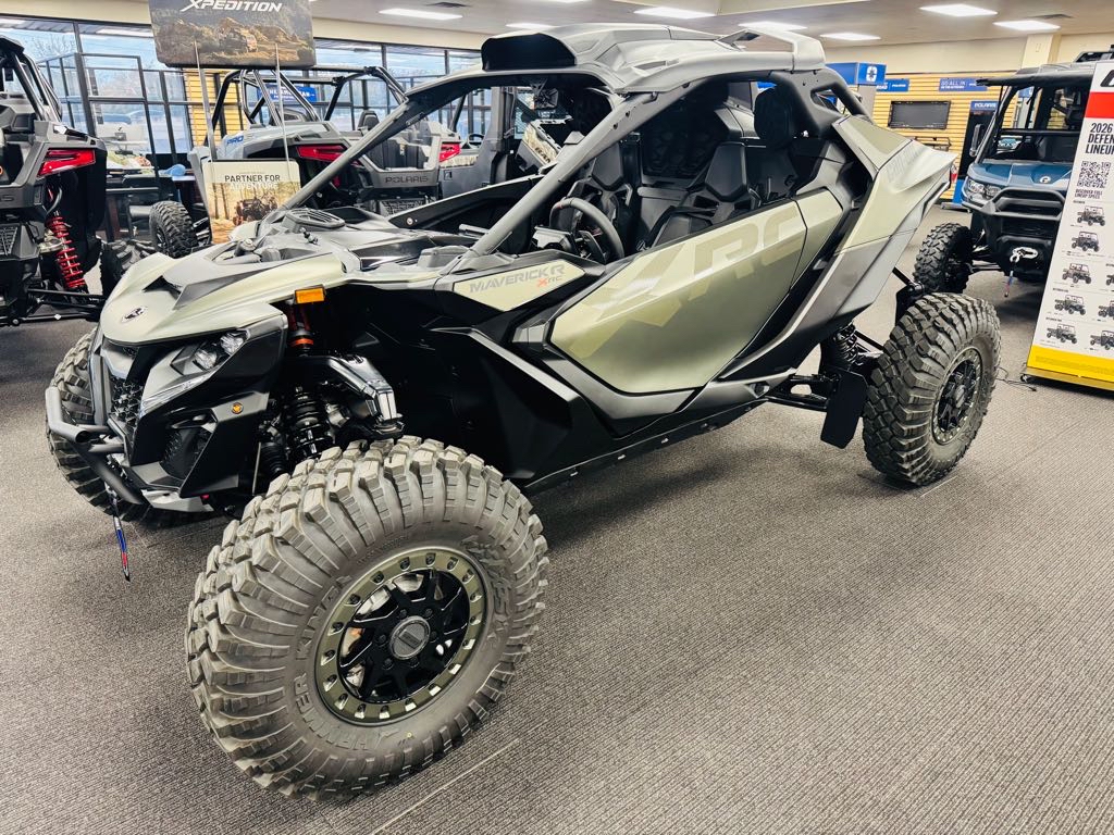 2026 Can-Am Maverick R X rc