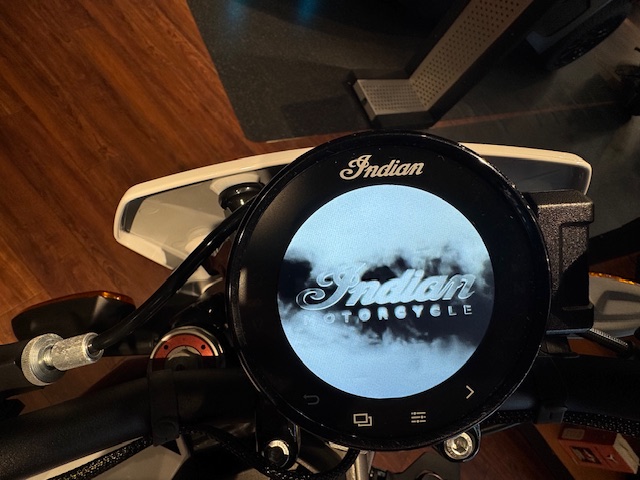 2023 Indian Motorcycle FTR SPORT WHITE LIGHTNING / INDY RED - Photo 11