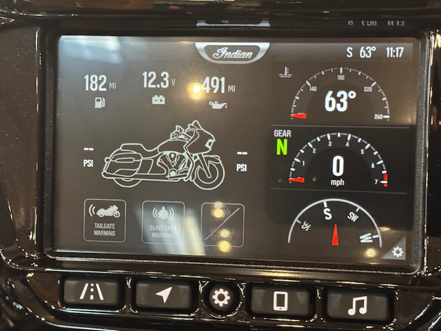 2025 Indian Motorcycle CHALLENGER 112 DARKHORSE - Photo 15
