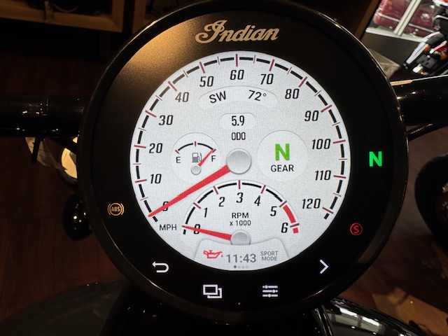 2025 Indian Motorcycle CHIEF DARK HORSE - Photo 10