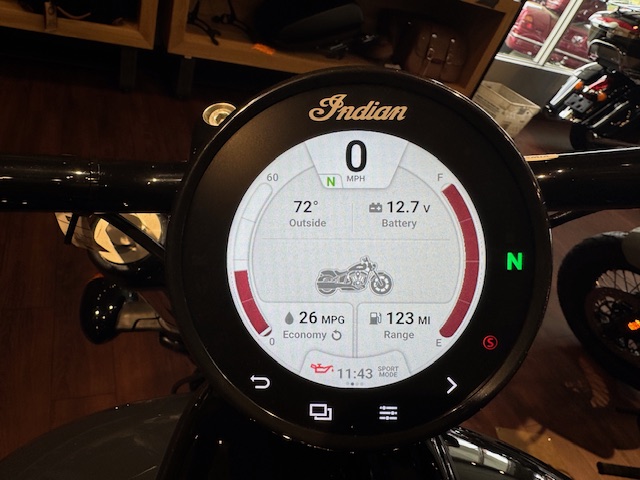 2025 Indian Motorcycle CHIEF DARK HORSE - Photo 12