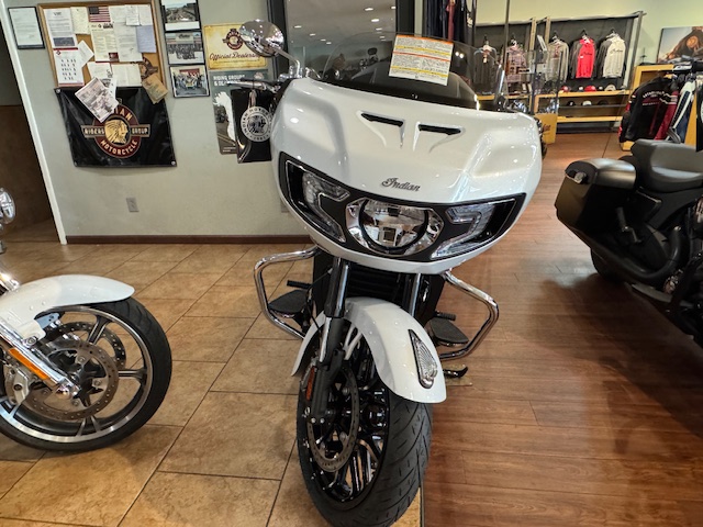 2025 Indian Motorcycle CHALLENGER LIMITED - Photo 9