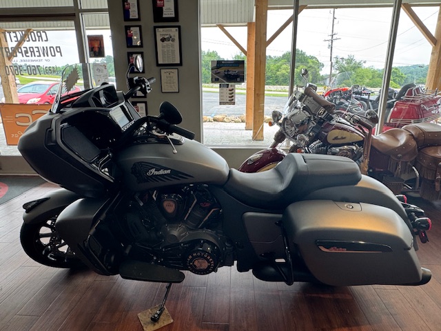 2023 Indian Motorcycle CHALLENGER DARKHORSE - Photo 5