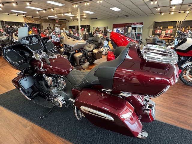 2025 Indian Motorcycle PURSUIT LIMITED - Photo 8