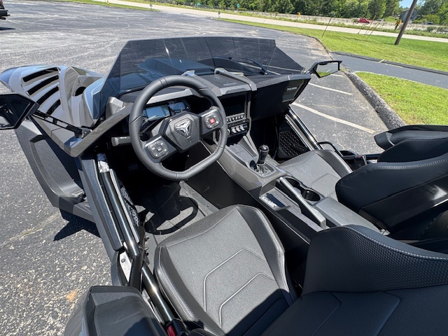 2025 Slingshot SLINGSHOT R MANUAL - Photo 9