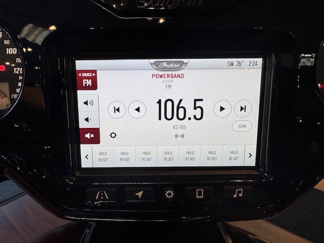 2025 Indian Motorcycle CHIEFTAIN POWERPLUS 112 DARKHORSE with Powerband Audio - Photo 16