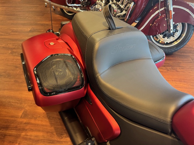 2025 Indian Motorcycle CHIEFTAIN POWERPLUS 112 DARKHORSE with Powerband Audio - Photo 4