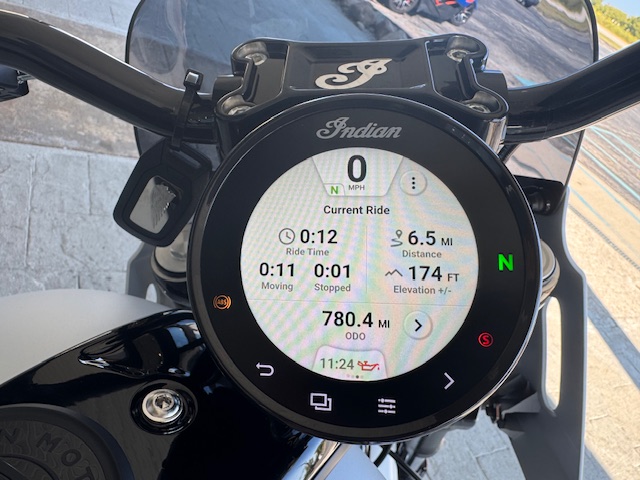 2024 Indian Motorcycle SPORT CHIEF - Photo 14