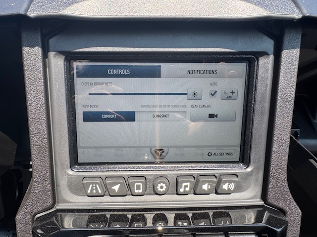 2025 Slingshot SLINGSHOT SLR MANUAL - Photo 18