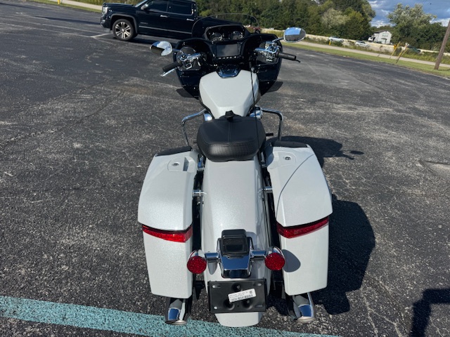 2025 Indian Motorcycle CHALLENGER 112 LIMITED WITH POWERBAND AUDIO - Photo 10