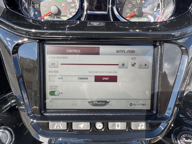 2025 Indian Motorcycle CHALLENGER 112 LIMITED WITH POWERBAND AUDIO - Photo 18