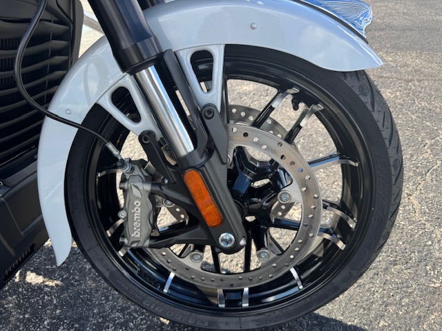 2025 Indian Motorcycle CHALLENGER 112 LIMITED WITH POWERBAND AUDIO - Photo 4