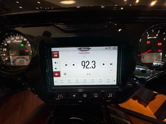 2025 Indian Motorcycle CHIEFTAIN POWERPLUS 112 DARKHORSE WITH POWERBAND AUDIO - Photo 13