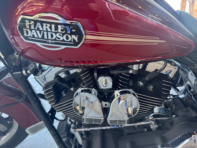 2008 Harley-Davidson® ULTRA CLASSIC ELECTRA GLIDE - Photo 11