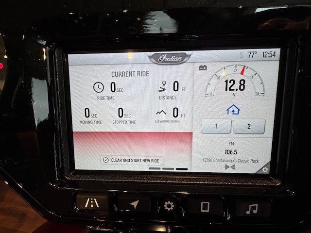 2025 Indian Motorcycle CHIEFTAIN POWERPLUS 112 LIMITED WITH POWERBAND AUDIO - Photo 15