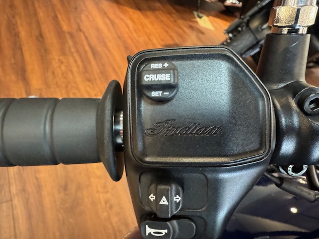 2025 Indian Motorcycle SCOUT SIXTY CLASSIC LIMITED - Photo 8