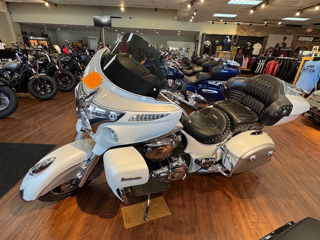 2018 Indian Motorcycle ROADMASTER TWO TONE - Photo 6