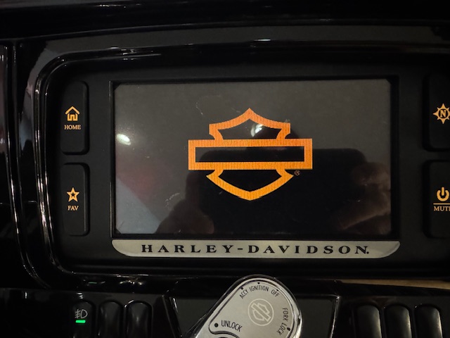 2018 Harley-Davidson® FLHTK ULTRA LIMITED - Photo 6