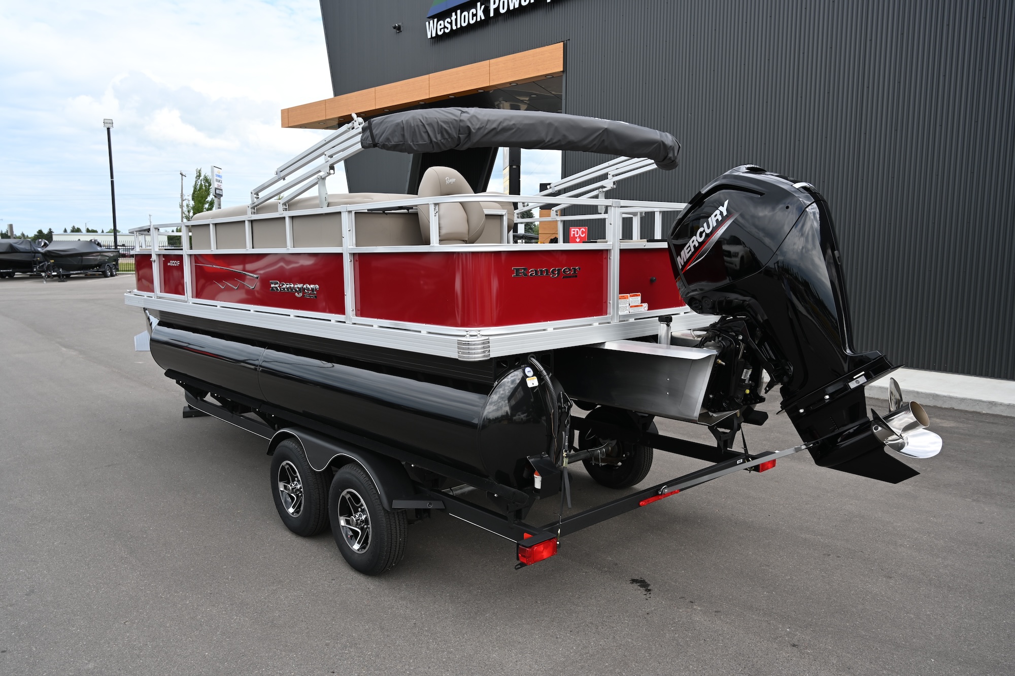 2024 Ranger Boats REATA 200F RED BLK - Photo 4