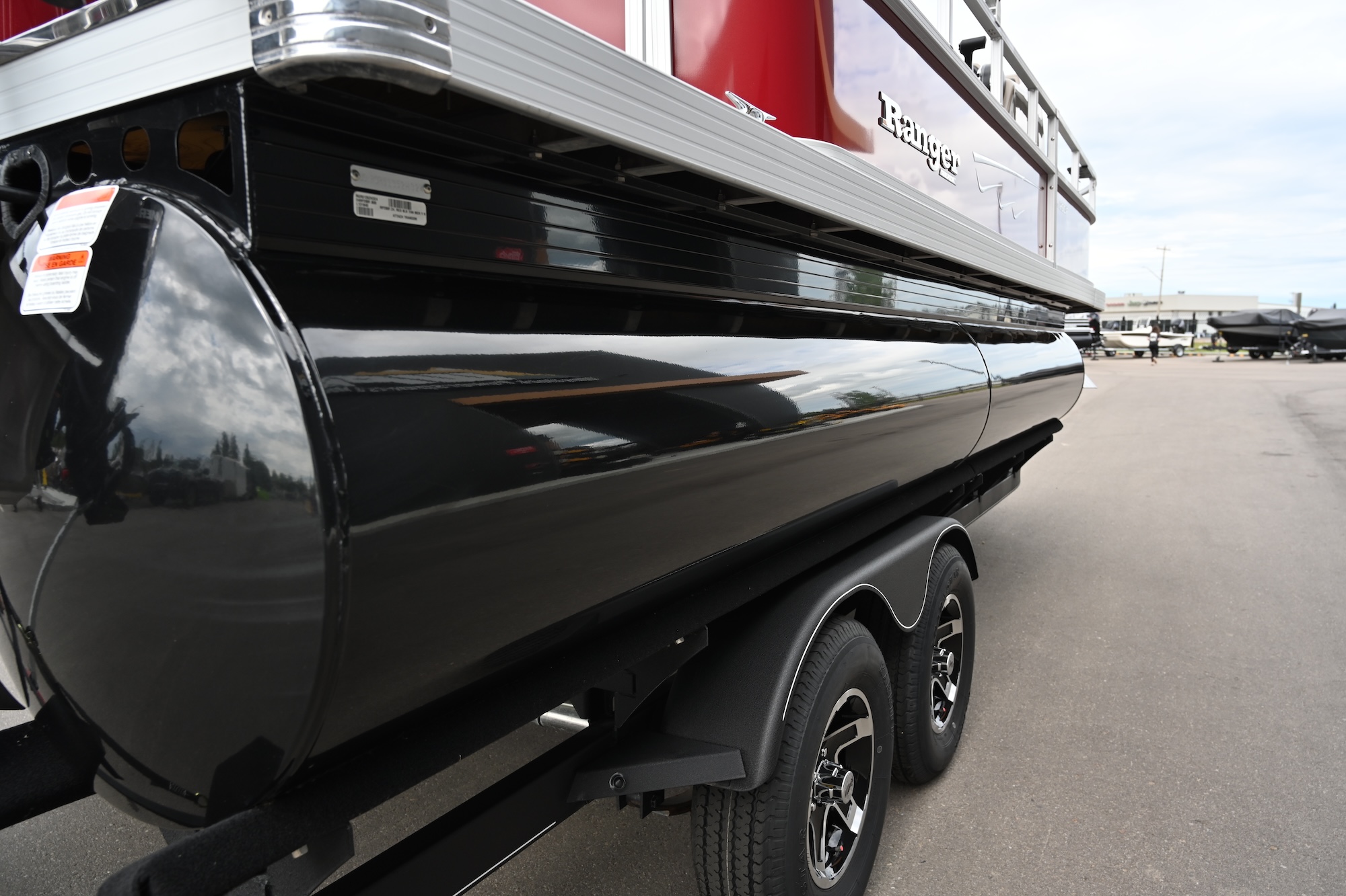 2024 Ranger Boats REATA 200F RED BLK - Photo 6