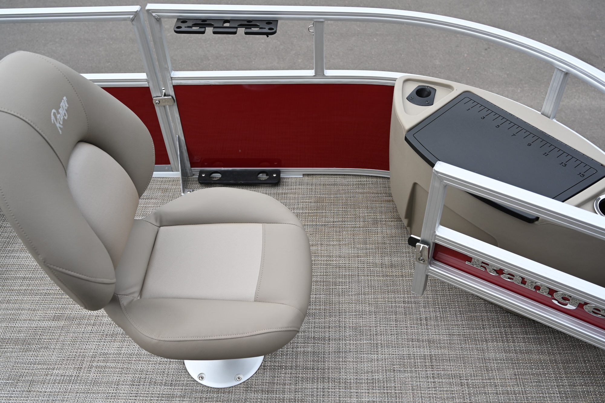 2024 Ranger Boats REATA 200F RED BLK - Photo 10