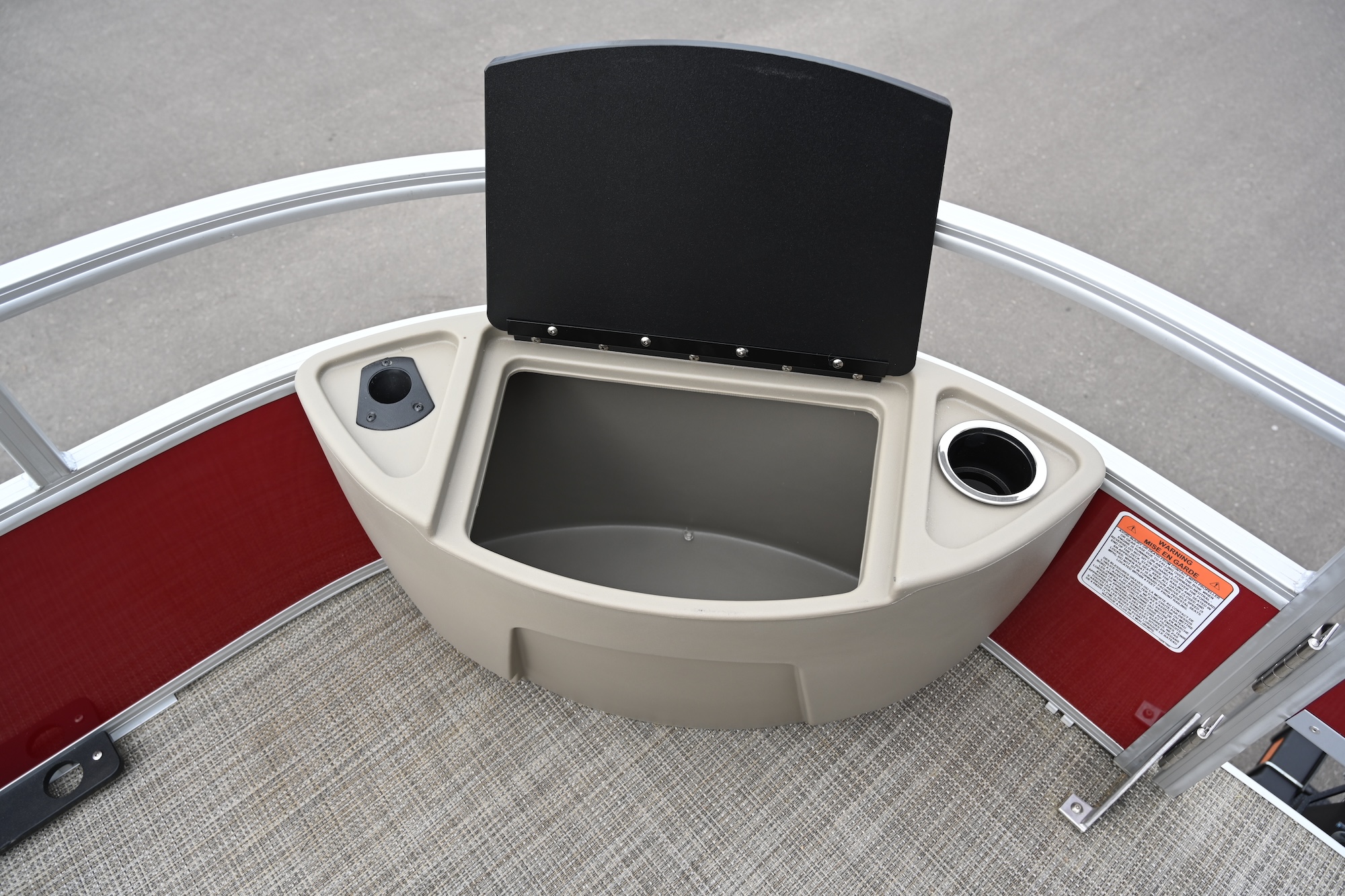 2024 Ranger Boats REATA 200F RED BLK - Photo 14