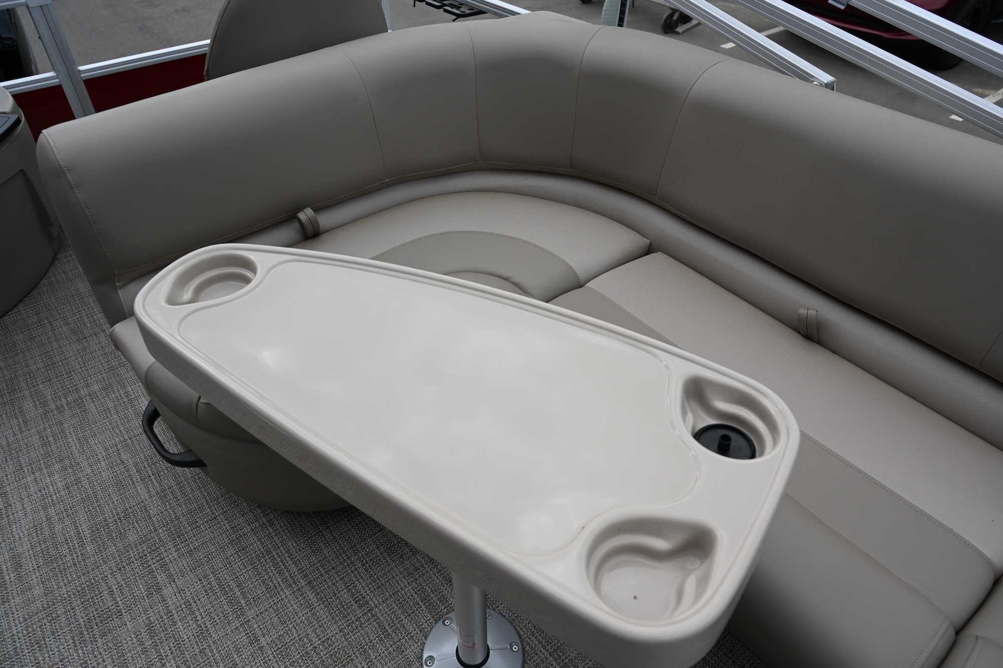 2024 Ranger Boats REATA 200F RED BLK - Photo 17