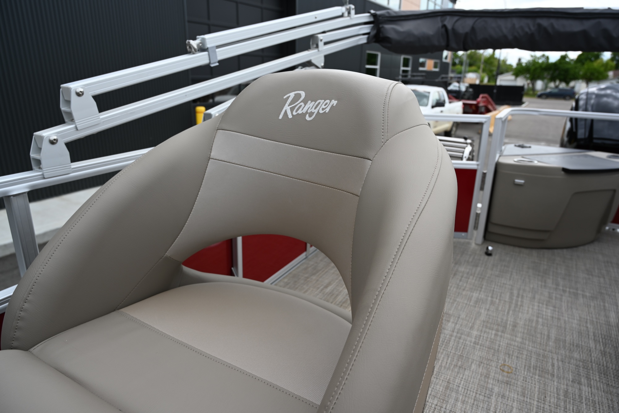 2024 Ranger Boats REATA 200F RED BLK - Photo 19