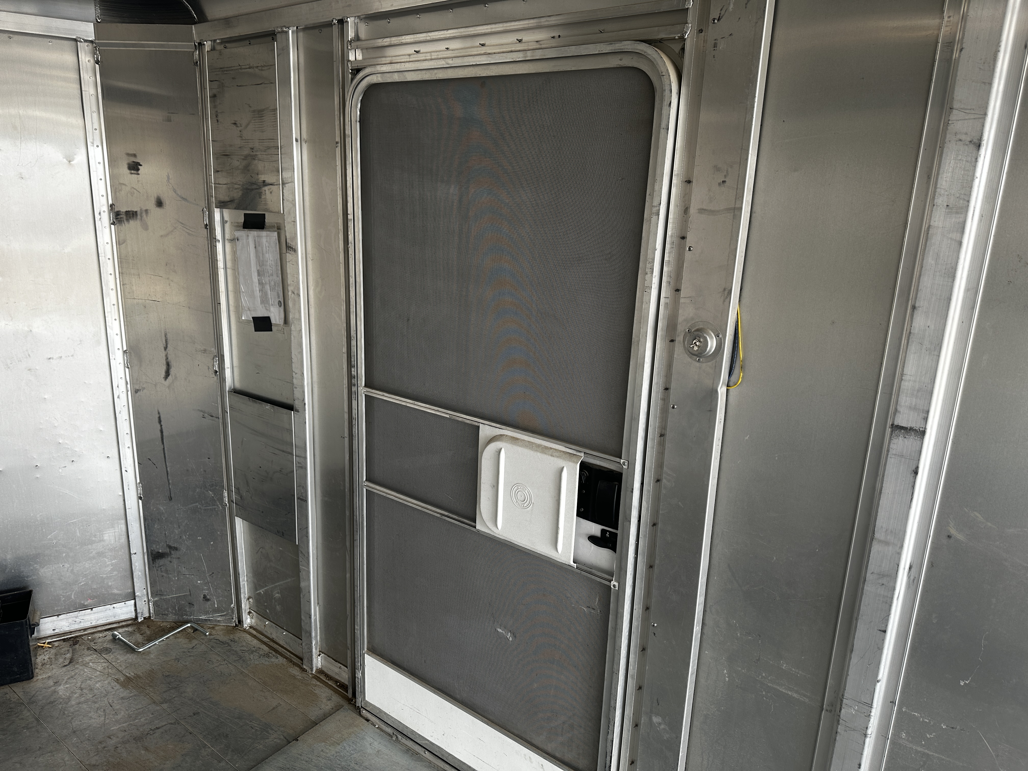 2010 Featherlite 3500 - Photo 10