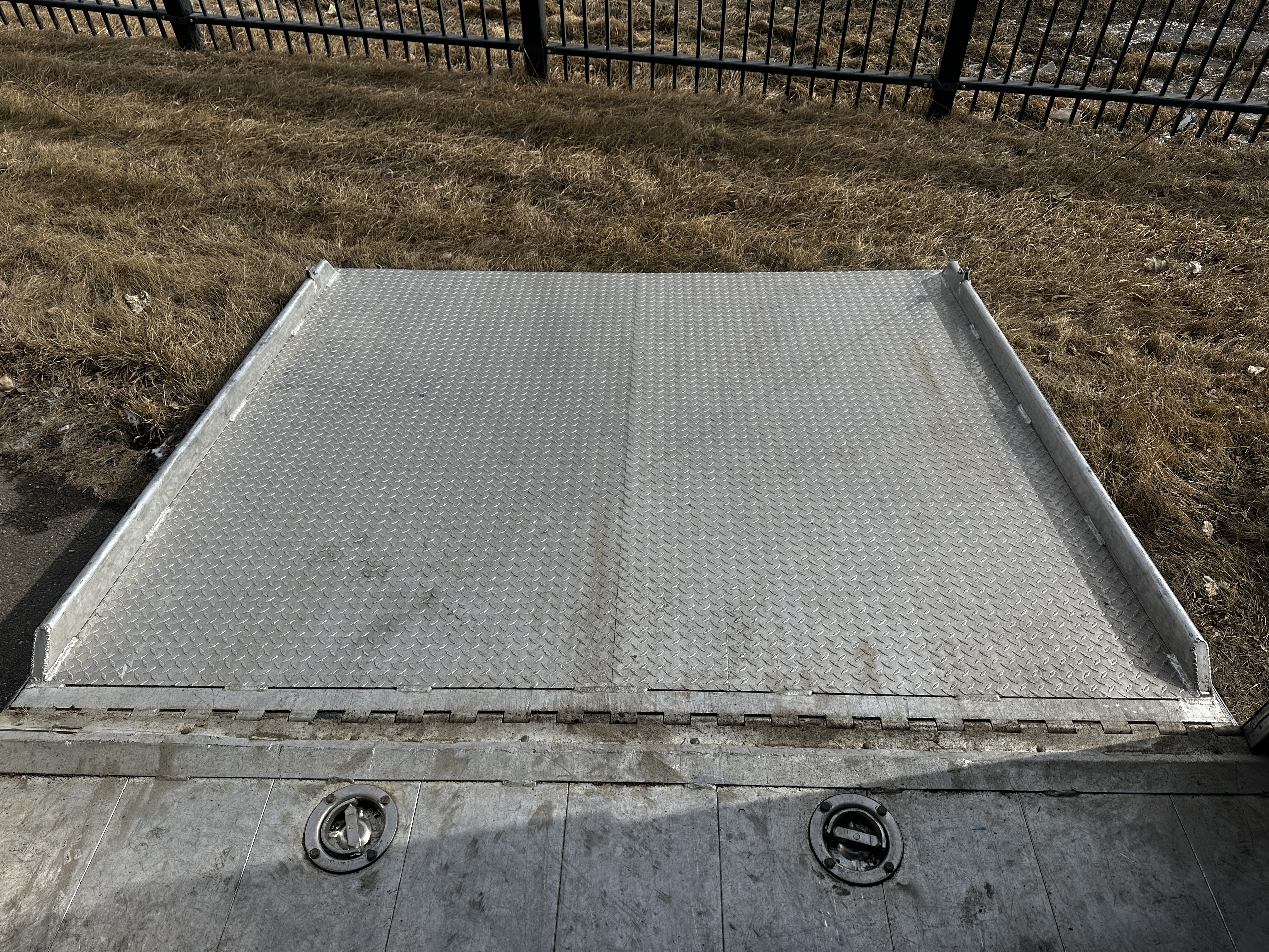2010 Featherlite 3500 - Photo 11