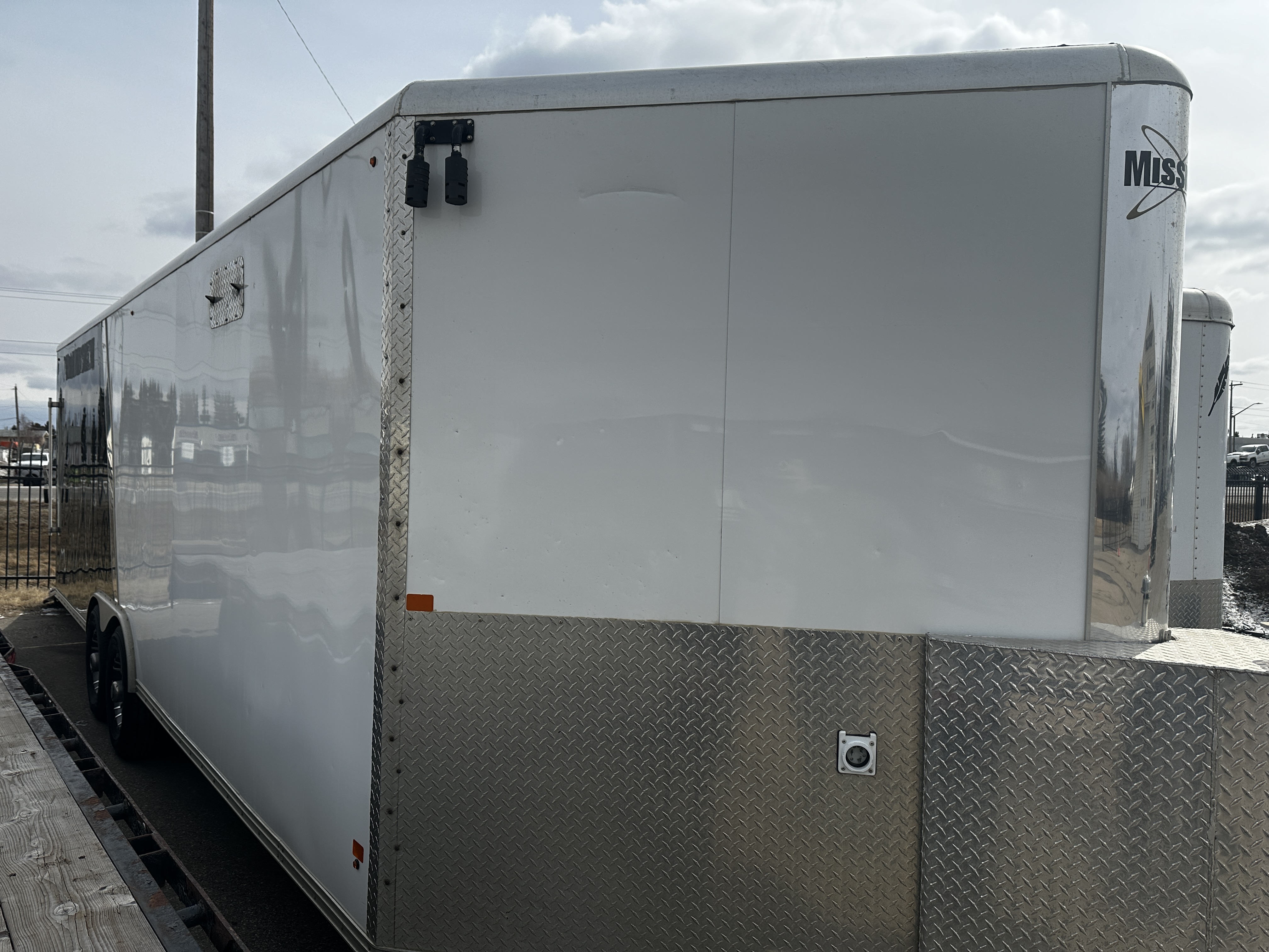 2015 Mission HEATED SLED TRAILER - Photo 2
