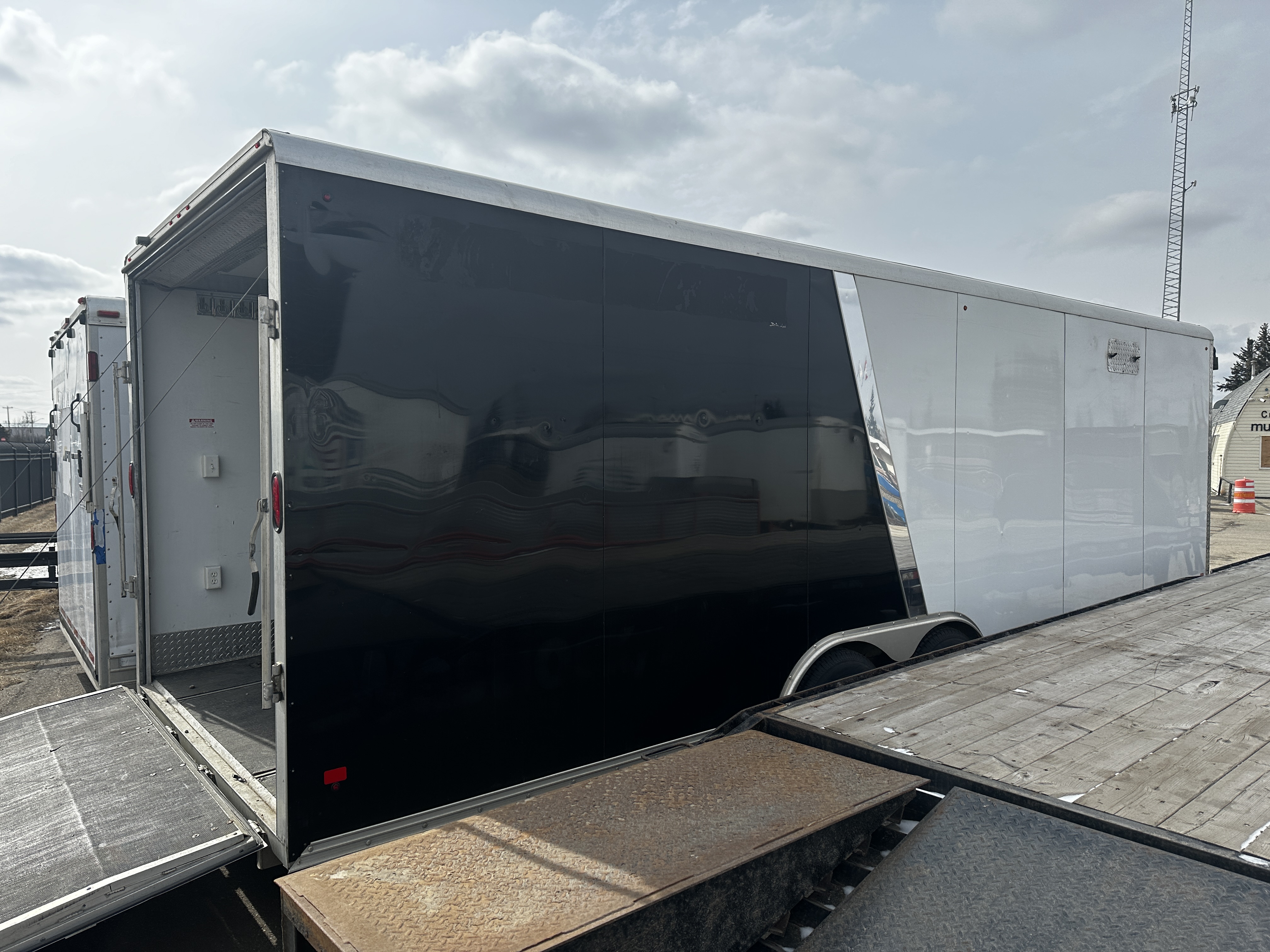 2015 Mission HEATED SLED TRAILER - Photo 3