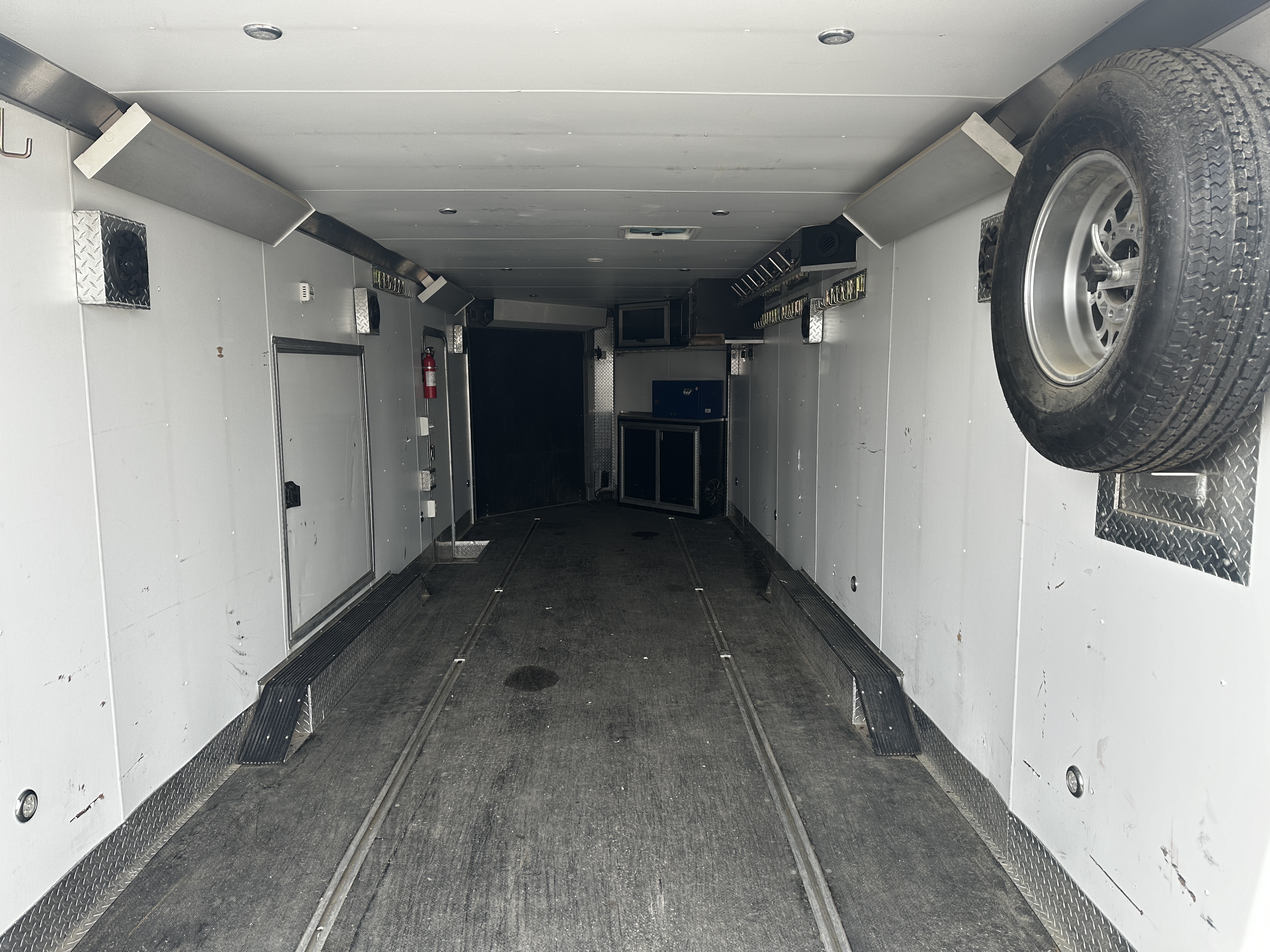 2015 Mission HEATED SLED TRAILER - Photo 5