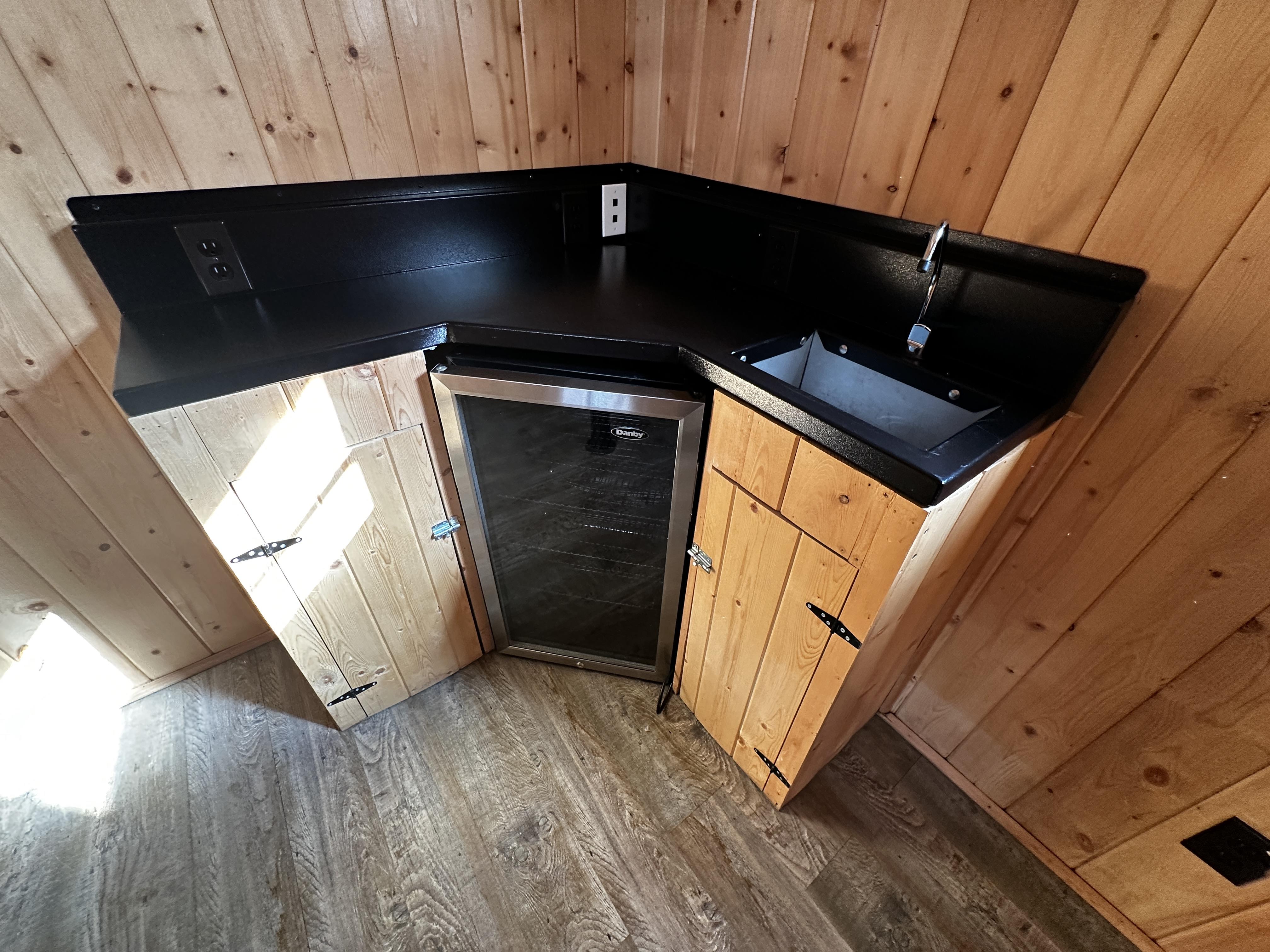 2016 CUSTOM Cabin - Photo 10