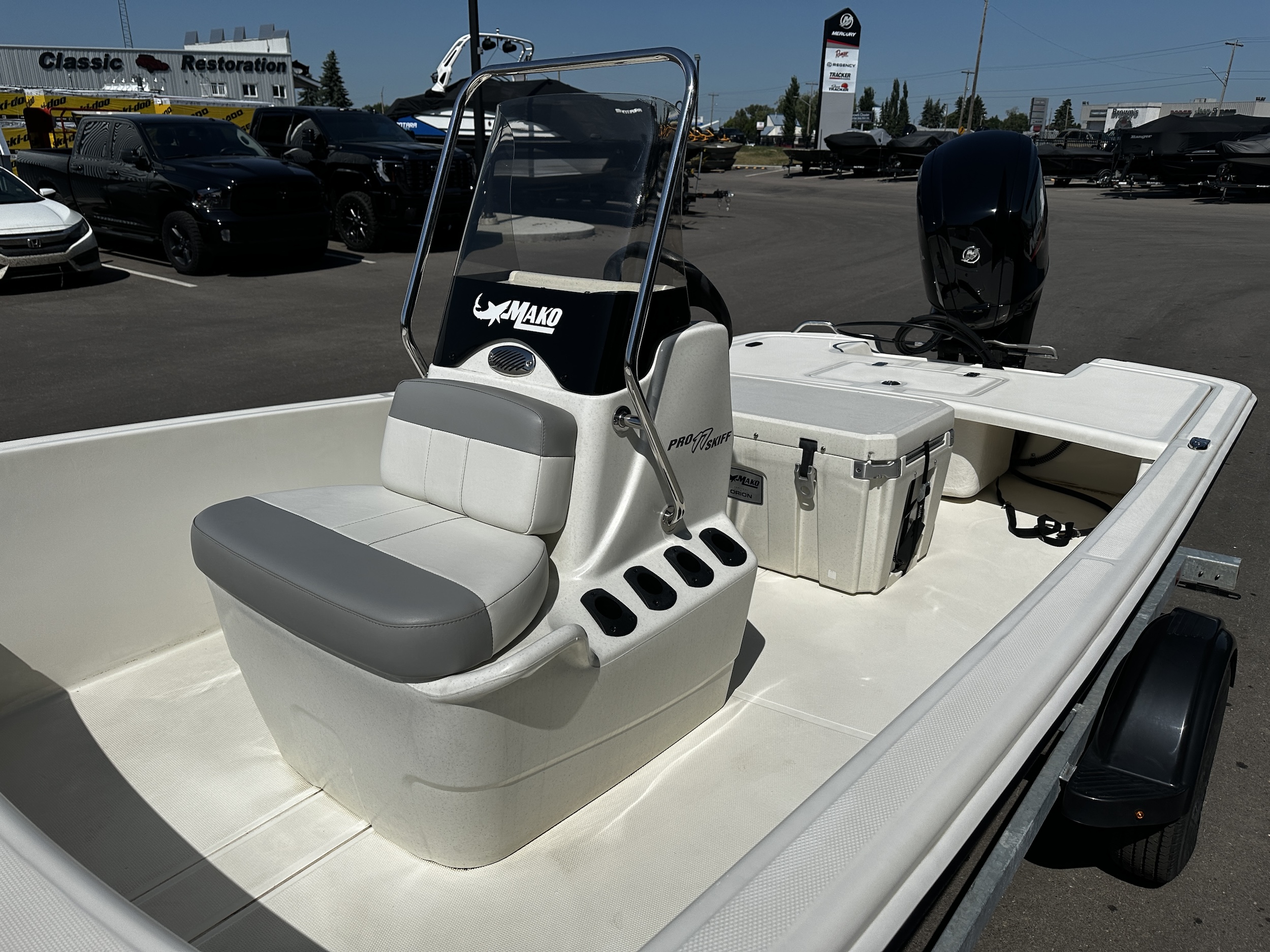 2023 Mako PRO SKIFF 17CC - Photo 7