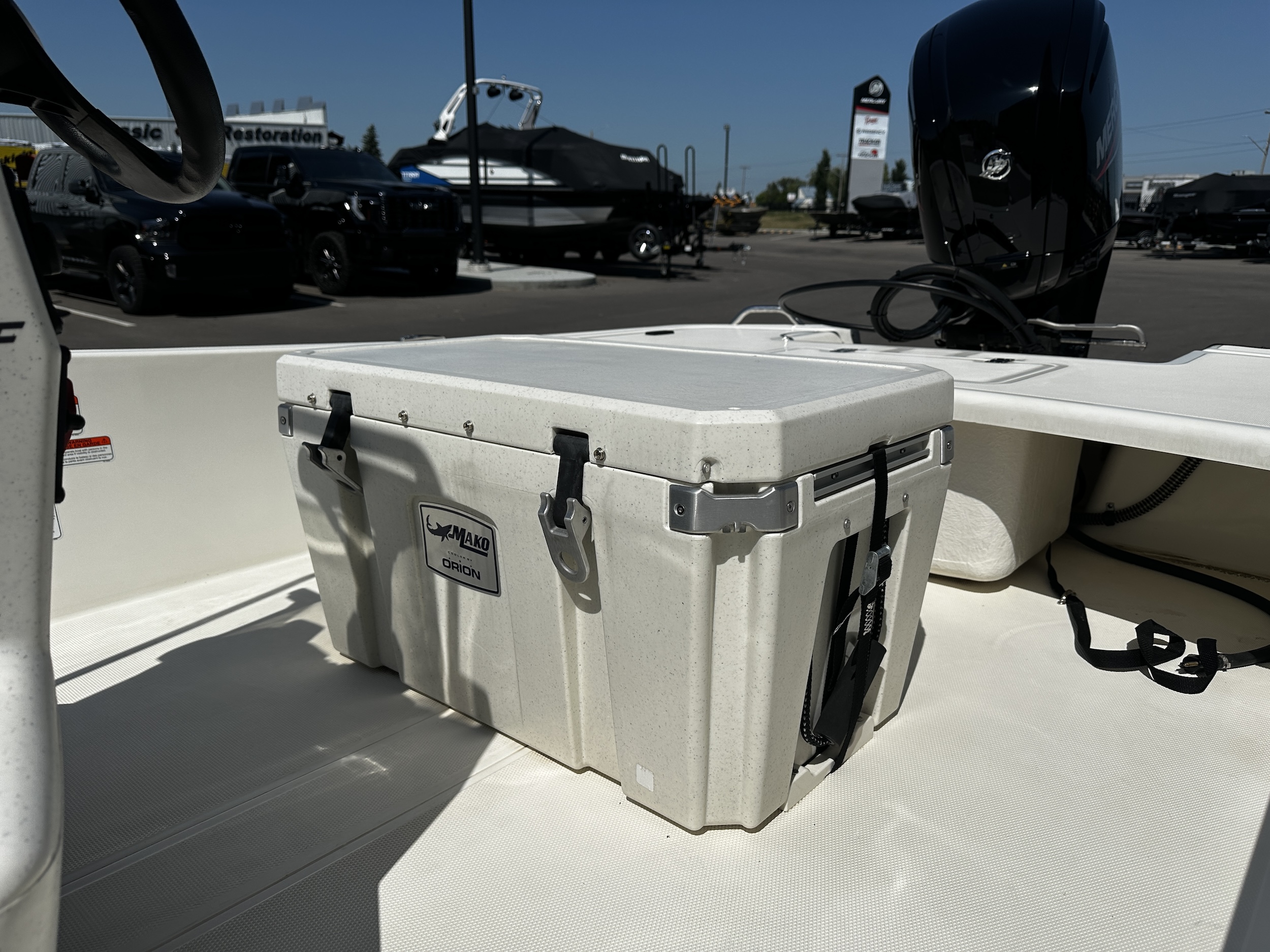 2023 Mako PRO SKIFF 17CC - Photo 8