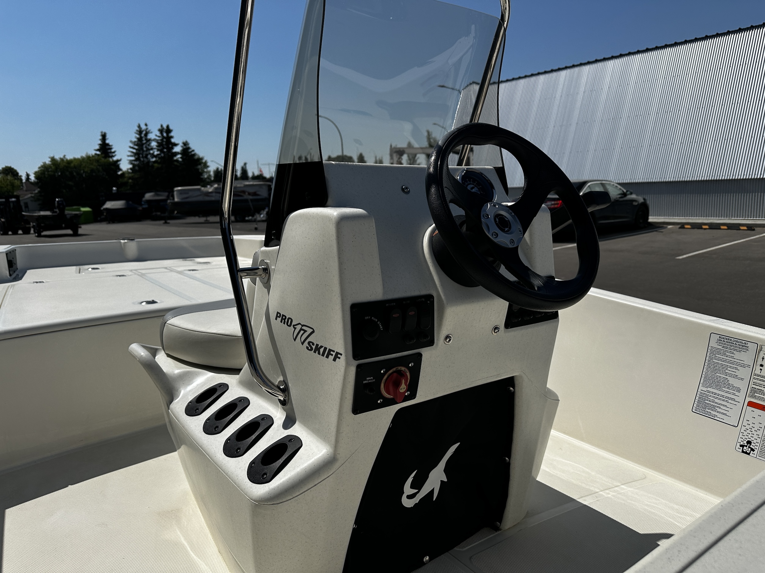 2023 Mako PRO SKIFF 17CC - Photo 9