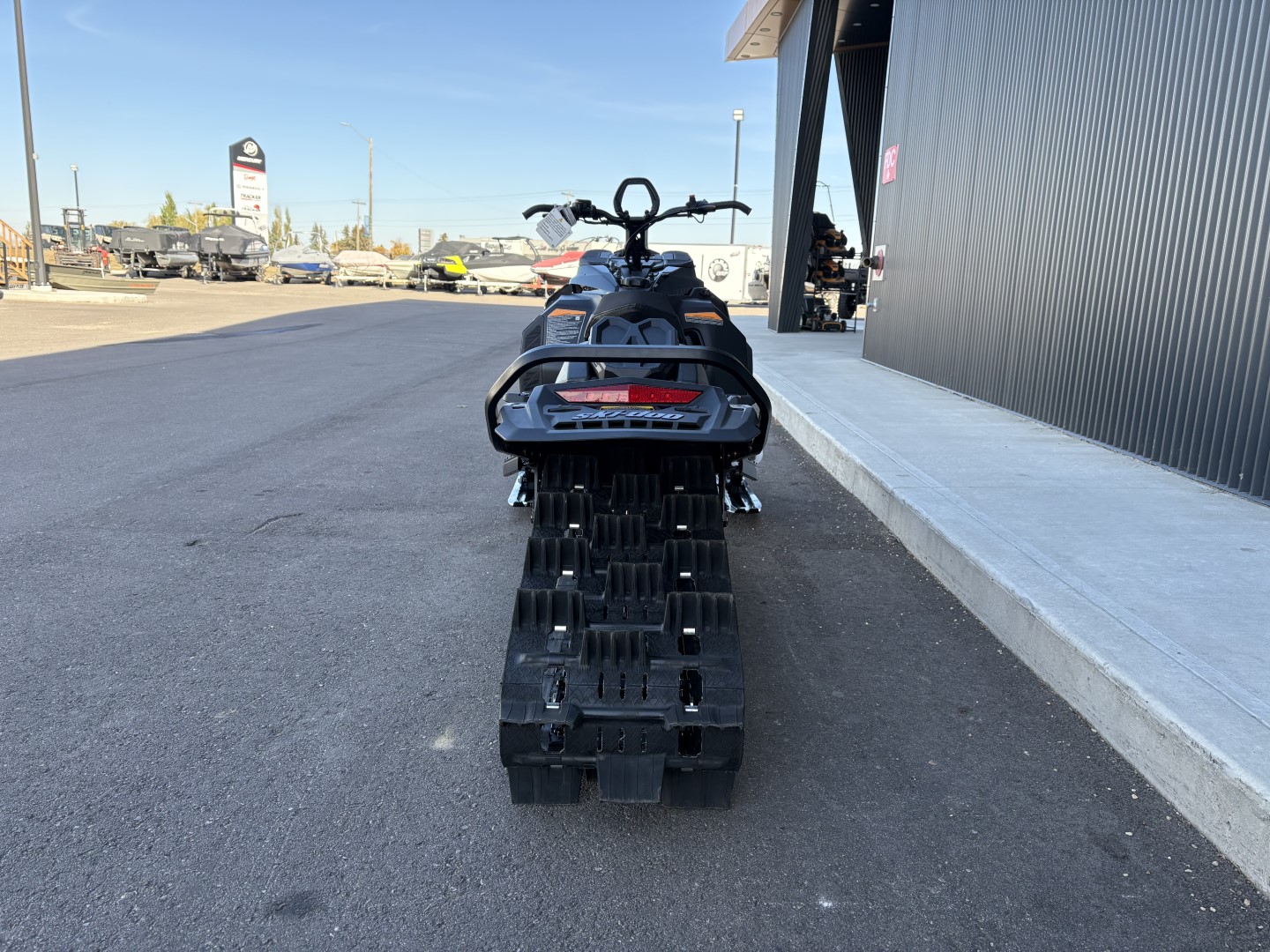 2025 Ski-Doo SUMMIT ADR w/ EDGE Pkg 154 850 E-TEC PowderMax X-Light FlexEdge 3.0" SHOT   (CGSA) - Photo 4