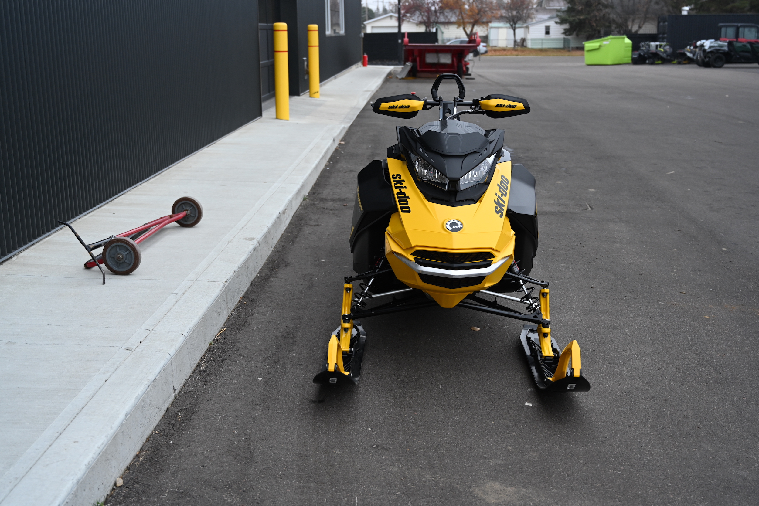 2025 Ski-Doo Summit® NEO + 600 EFI - 85 S_Lev Hurricane 1.75 with FlexEdge(TXSB) - Photo 6