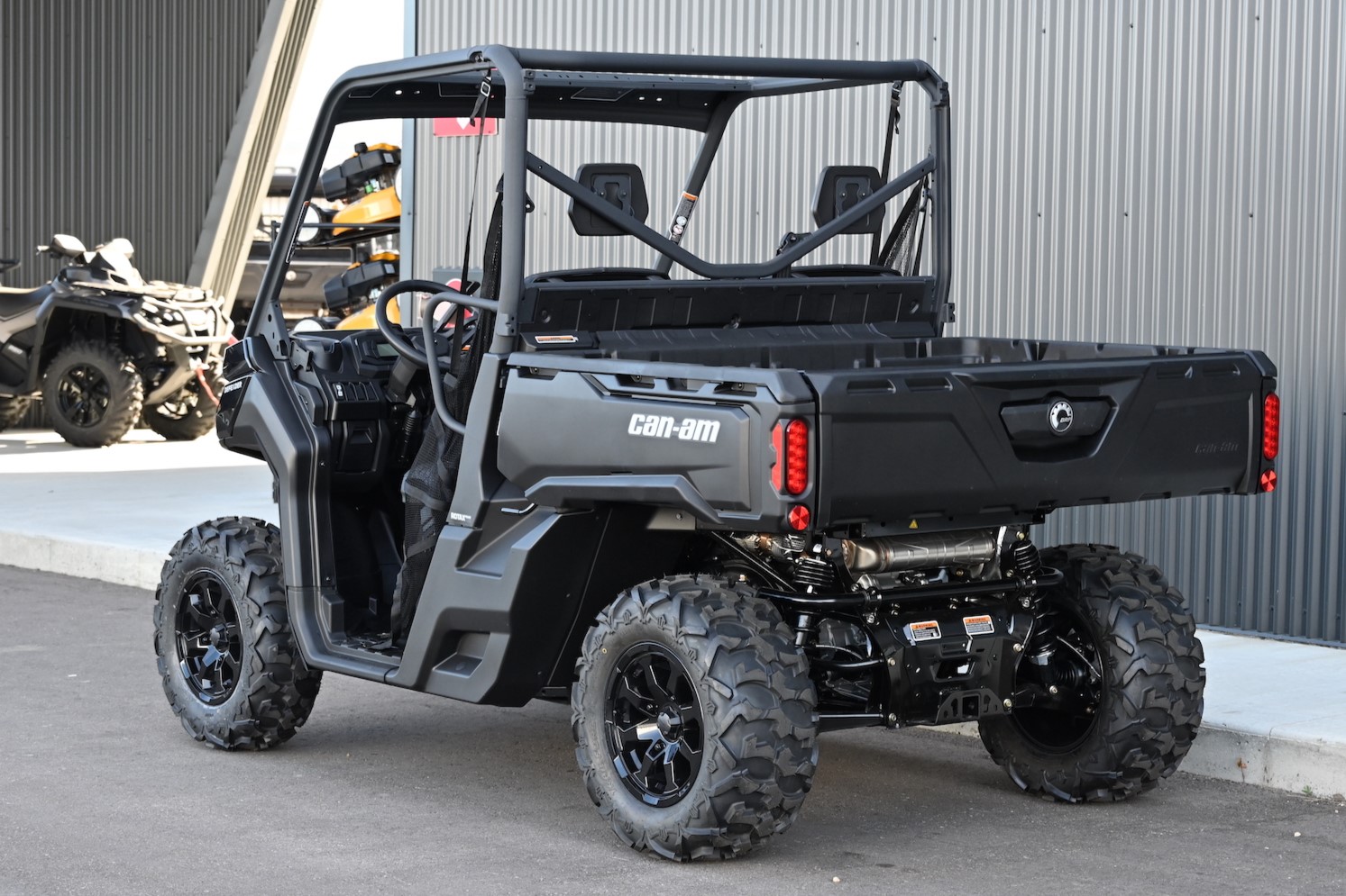 2025 Can-Am DEFENDER DPS HD9 BLACK 8ESF - Photo 3