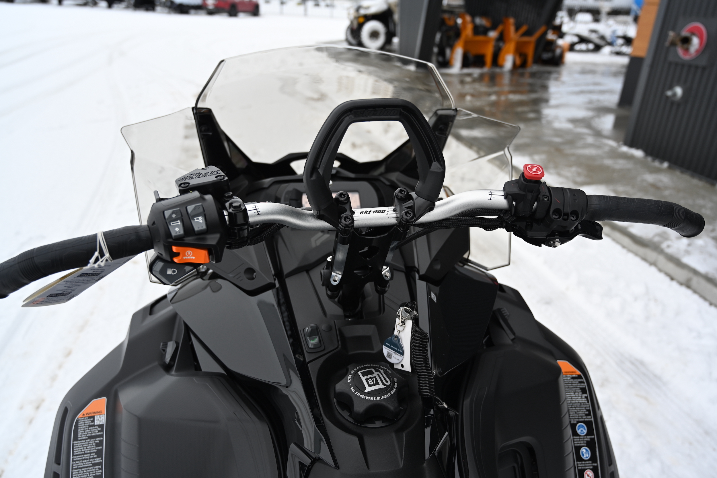 2025 Ski-Doo TUNDRA LE 600 ACE Charger 1.5" E.S.   (GNSA) - Photo 6