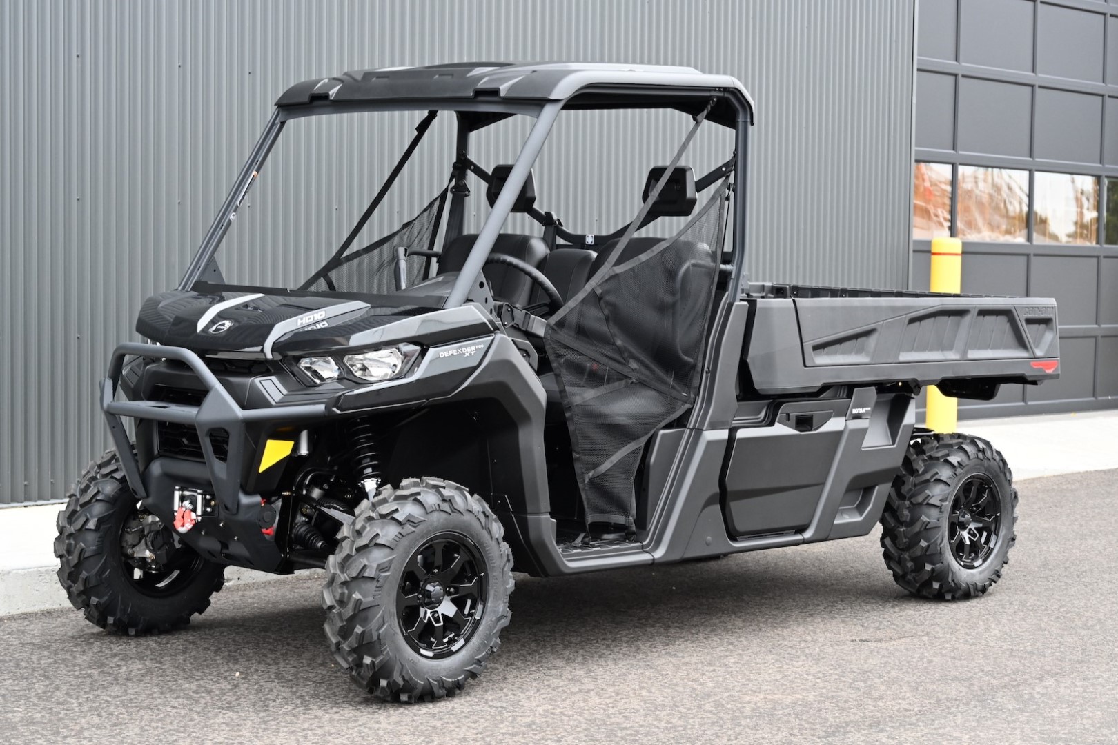 2025 Can-Am DEFENDER PRO XT HD10