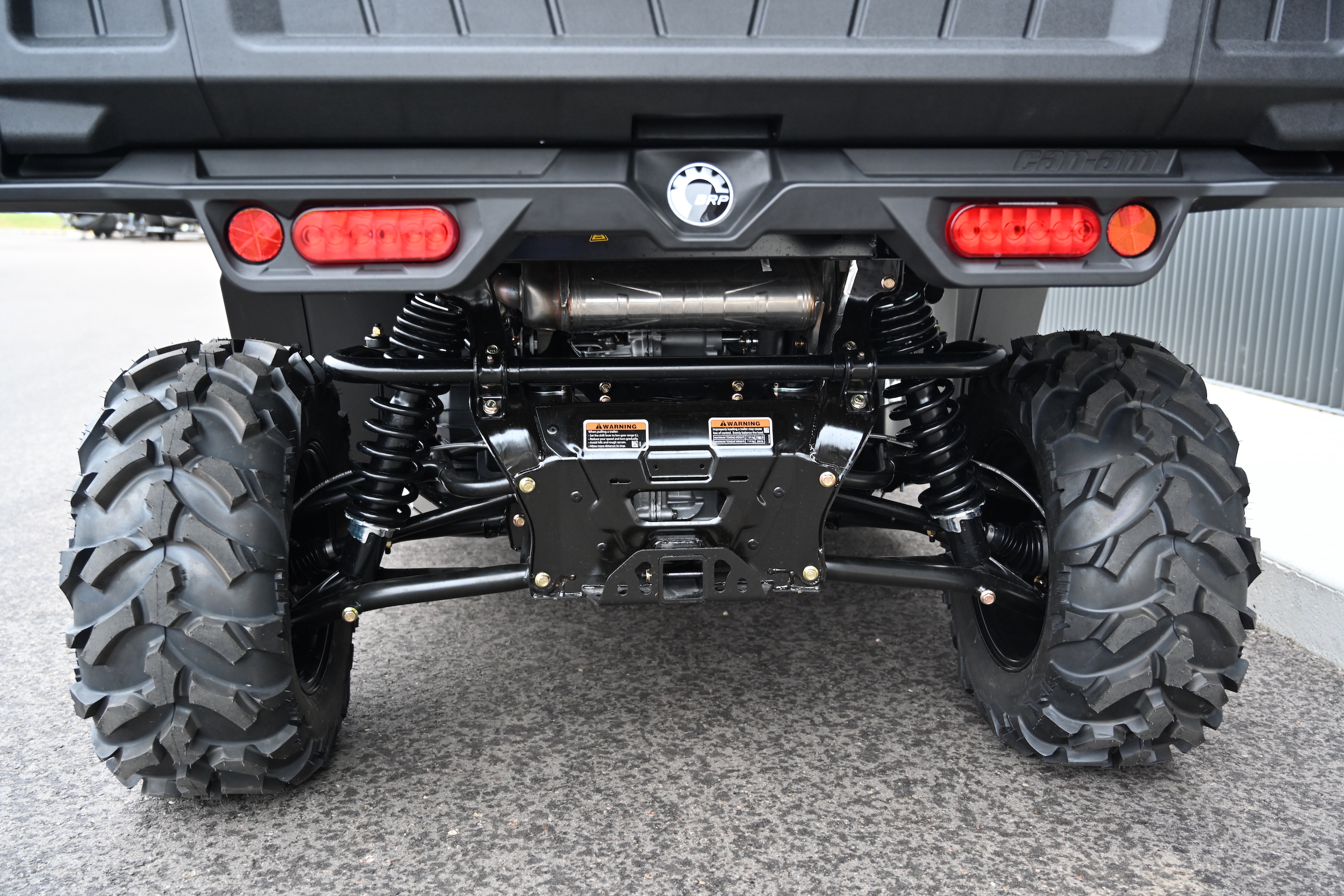 2025 Can-Am DEFENDER PRO XT HD10 - Photo 6